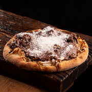 Doces: Prestígio Chocolate ao Leite - Esfiha Doce (Ingredientes: Coco Fresco, Leite Condensado, Chocolate ao Leite, Coco Ralado)