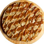 Doces: Banana Nevada - Pizza Grande (Ingredientes: Banana, Chocolate Branco, Doce de Leite, Leite Condensado, Mussarela)