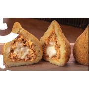 SALGADOS: Coxinha de frango com catupiry - Coxinha de frango com catupiry