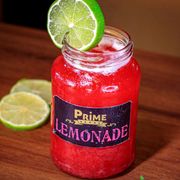 Suco: LEMONADE 500 ML - limonada com frutas vermelhas