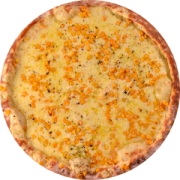 Tradicionais: FRANGO CAIPIRA - Pizza Média (Ingredientes: Catupiry, Frango Desfiado, Milho, Molho de Tomate, Mussarela, Orégano, Ovo)