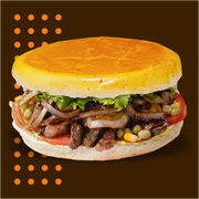 Xis Brood: X-brood Acebolado - Xis (Ingredientes: Pão, Tomate, Milho, Hambúrguer Bovino, Ovo, Cebola Chapeada, Presunto, Muçarela, Ketchup, Mostarda, Maionese Verde)
