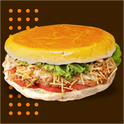Xis Brood: X-brood Strogonoff - Xis (Ingredientes: Pão, Tomate, Milho, Strogonoff de Carne Bovina, Ovo, Presunto, Muçarela, Ketchup, Mostarda, Maionese Verde)