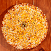 Tradicionais: Milho - Pizza Trem (Ingredientes: Azeitona Verde, Milho, Molho de Tomate Fresco, Mozarela, Orégano)