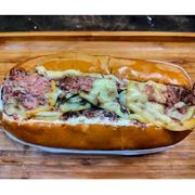 Hot Dog Gourmet: Hot Dog Carne Seca Gourmet - Hot Dog (Ingredientes: Pão de Cachorro Quente de 20cm, Linguiça Toscana de 25 cm, Carne Seca Desfiada com Creme Cheese, Queijo Provolone no Maçarico, Creme Cheese (Scala), Muçarela Derretida)