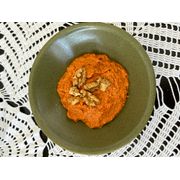 Entradas: Muhammara - Embalagem (100 gr) - Pasta de pimentão vermelho assado, temperado com azeite, suco de limão, especiarias e nozes.