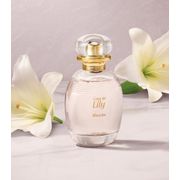 O Boticário: L´eau de Lily Blanche Desodorante Colônia 75ml - Floral fresco para o dia que exala o frescor puro do Jasmim Air. Fragrância que inspira sua melhor versão. Lily acredita que quando a mulher é protagonista da própria vida, ela se torna a sua melhor versão.