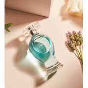 O Boticário: Boticollection Thaty Desodorante Colônia 100ml - Com fragrância suave, Thaty é um clássico da perfumaria cheio de histórias de sucesso. Um Lavanda Aromático surpreendente com notas de Lavanda e Musk, Fragrância feminina para ser usado durante o dia ou de noite, e em momentos de lazer.