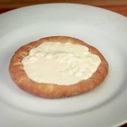 Esfiha Doce: Chocolate Branco - Esfiha (Ingredientes: Massa Artesanal, Chocolate Branco)