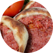 Esfihas Salgadas: Calabresa - Esfiha (Ingredientes: Calabresa Moída)