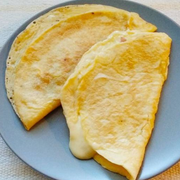 CREPIOCA TESTE: Crepioca com Queijo - CREPIOCA TESTE (Ingredientes: Goma de tapioca, Ovo, Queijo)