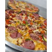 Premium: Mexicana - Pizza Grande (Ingredientes: Molho de Tomate,  Mussarela,  Calabresa,  Pimentão,  Pimenta calabresa,  Orégano)