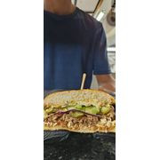 Lançamentos de Lanches: X MONUMENTO - Lanche (Ingredientes: Alface, Cebola Roxa Crua, Hamburguer de Fraldinha, MOLHO DE BACON, Picles)