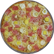 Tradicionais: Napolitana - Pizza Grande (Ingredientes: Molho de tomate, Queijo mussarela, Presunto, Ovo, Cebola, Orégano)