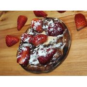 Esfihas Doces: Moraninho - Esfiha Doce (Ingredientes: chocolate branco gratinado, Morango, leite ninho)