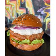 Hambúrguer: FRANGO CRISPY - Hambúrguer (Ingredientes: Pão brioche com gergelim, Hamburguer de frango empanado, Cream Cheese, Cebola Roxa, Alface, Tomate)