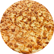 Doces: Banana nevada - Pizza Grande 35cm (8 fatias) (Ingredientes: Açúcar e canela, Bananas Fatiadas, Chocolate Branco)
