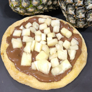 Doces: Nutella Abacaxi - Esfiha Doce (Ingredientes: Nutella, Abacaxi)