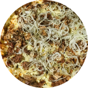 Especiais: Caipira - Pizza Grande (Ingredientes: Mussarela, Linguiça Caipira, Cebola, Orégano)