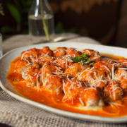 Porções Quentes: Parmegiana no Palito (Filé Mignon) - Porção (Ingredientes: Pão, Parmegiana no Palito)