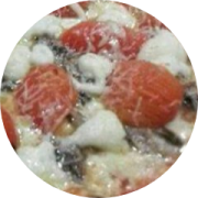 Tradicionais: 24-Sardinha - Pizza Pequena (Ingredientes: Azeitona, Azeitona Verde, Catupiry, Cebola, Molho, Mussarela, Orégano, Sardinha, Tomate)