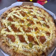 Suprema: Pepperoni C/ Catupiry - Pizza Grande (Ingredientes: Mussarela, Pepperoni, Catupiry, Orégano, Azeitona)