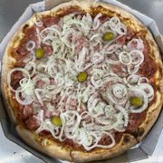 Tradicionais: Calabresa - Pizza Grande (Ingredientes: Calabresa, Cebola, Orégano, Azeitona)
