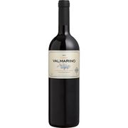 Vinhos Tintos: Valmarino Varietal Tannat 750ml - Aromas de frutas vermelhas e chocolate meio amargo, com paladar persistente e taninos macios.