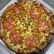 Tradicionais: Mussarela - Pizza Grande (Ingredientes: Mussarela, Tomate, Orégano, Azeitona)