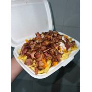 Porções: Batata Frita c/ Bacon - Pequeno (Ingredientes: Batata Frita (c/ Sal), Catupiry, Cheddar)