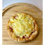 Esfihas Salgadas: Portuguesa - Esfiha (Ingredientes: Cebola, Mussarela, Ovos, Presunto)