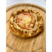 Esfihas Salgadas: Atum 2 - Esfiha (Ingredientes: Atum Sólido, Cebola, Parmesão Ralado, Tomate Picado)