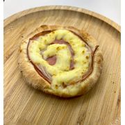 Esfihas Salgadas: Lombo 1 - Esfiha (Ingredientes: Catupiry, Cebola, Lombo Canadense)