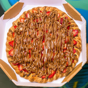 Tradicionais: Tiger Morango - Pizza Trem (Ingredientes: Chocolate ao Leite, Morango)