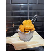 ACOMPANHAMENTOS: Porção de Nuggets - SANDUICHES SIMPLES (Ingredientes: 10 unidades de nuggets)