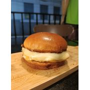 LANCHE: Frango com Provolone - Lanche (Ingredientes: PÃO BRIOCHE, Queijo Provolone)