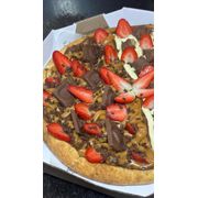 Gourmet: ALPINO COM MORANGO - Pizza Doce (Ingredientes: Alpino, Doce de Leite, Morango, Nutella)