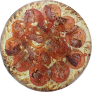 Queijos: Romanesca - Pizza Grande (Ingredientes:  Azeitonas,  Bacon,  Catupiry,  Orégano,  Tomate, Molho, Muçarela)