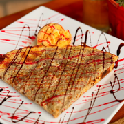 Crepes: 125-Sensação - Crepes Doces (Ingredientes: Chocolate Branco, Morango)