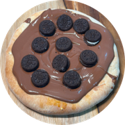 Esfihas Doces: Mini Oreo I com Chocolate ao Leite - Esfiha Doce (Ingredientes: Bolacha Mini Oreo, Chocolate ao Leite)