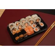 Combos Dõhõ: Dõhõ 2 - 20 peças - Combo (Ingredientes: 02 niguiri salmão, 03 niguiri skin, 05 Hossomaki de salmão, 10 Uramaki skin)