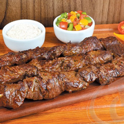 Espetinhos na Brasa: Carne Tradicional + (Acompanhamentos) - Espetinhos na Brasa (Ingredientes: Espeto)