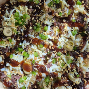 Salgadas: COSTELA COM BARBECUE - Pizza Pequena (25cm - 6 Fatias) (Ingredientes: Alho, Azeitona, Cebola, COSTELA, Molho, Molho Barbecue, Muçarela, Orégano, Ovo, Pimentão)