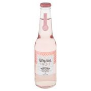 Ice: Brutal Fruit Spritzer - Brutal Fruit Spritzer é um drink com borbulhas, feito através da infusão de frutas cítricas e vermelhas com suco de maçã