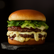 Lanches: Vicios Costela - Burguer (Ingredientes: Agrião, Alface, Barbecue, Batata frita, Hambug de Costela 120g, Molho Provolone, Pão Brioche)