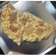 Tradicionais: Atum 4 - Calzone (Ingredientes:  Catupiry,  Cebola, Atum Sólido)