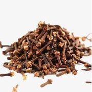 Temperos e Especiarias: Cravo em grãos 50g - em caldas, marinadas, chás e sobremesas, ou utilize o cravo em pó para temperar carnes, sopas e molhos.