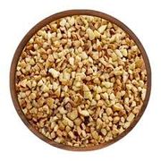 Castanhas: Castanha de caju granulada 100g - castanha de caju torrada e triturada em pequenos pedaços, usada para adicionar sabor, textura e nutrientes a uma variedade de receitas doces e salgadas, como bolos, doces, saladas e açaí.