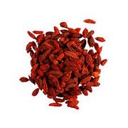 frutas secas: Goji berry desidratada 50g - atua na melhora do sistema imunológico e do humor e, também, ajuda a equilibrar os níveis do colesterol e a proteger o coração.