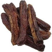 frutas secas: Bananas Passa 100g - uma versão desidratada da banana, é rica em potássio, minerais (como magnésio e fósforo), fibras e carboidratos naturais, oferecendo energia de fácil absorção e auxiliando na recuperação muscular, na prevenção de cãibras e na manutenção da saúde cardiovascular
